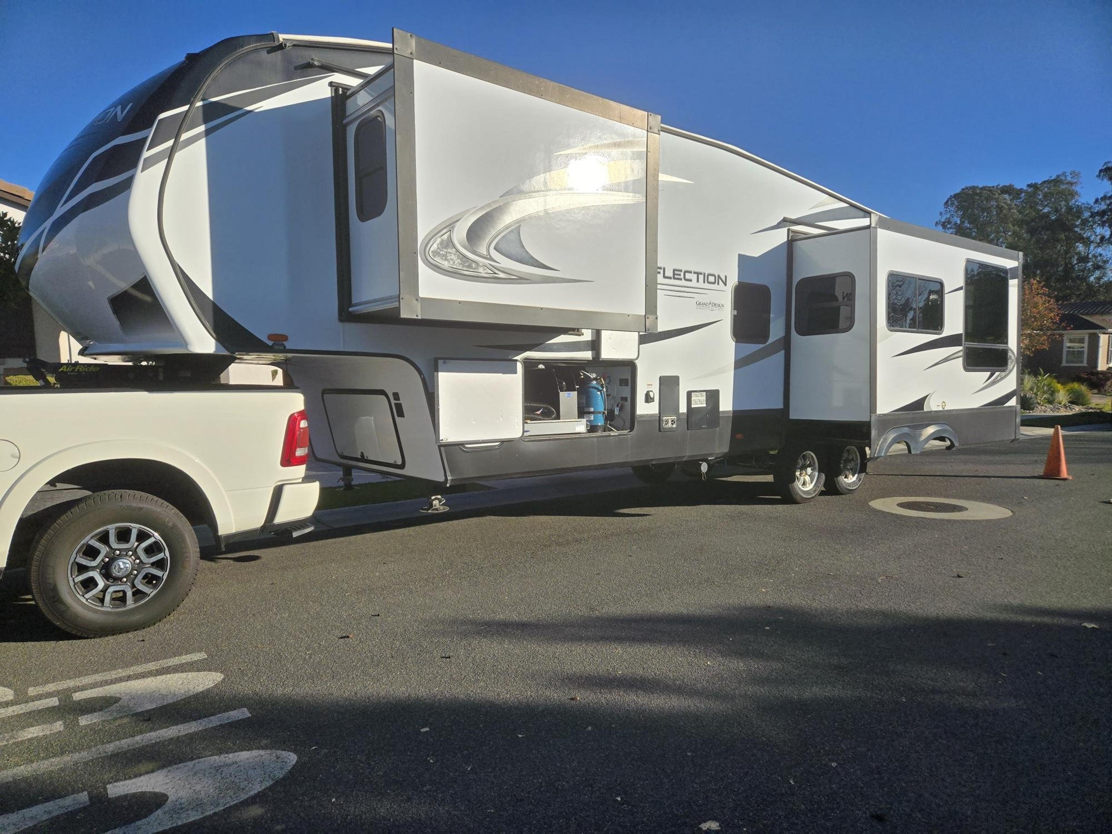 New or Used Small Trailer RVs for Sale | RVs.com